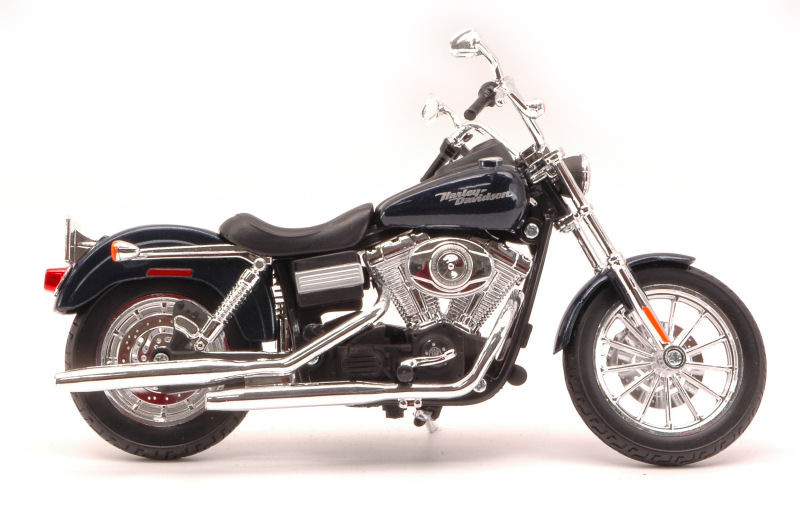 Maisto - HARLEY DAVIDSON FXDBI DYNA STREET BOB 2006 Maisto - HARLEY DAVIDSON FXDBI DYNA STREET BOB 2006