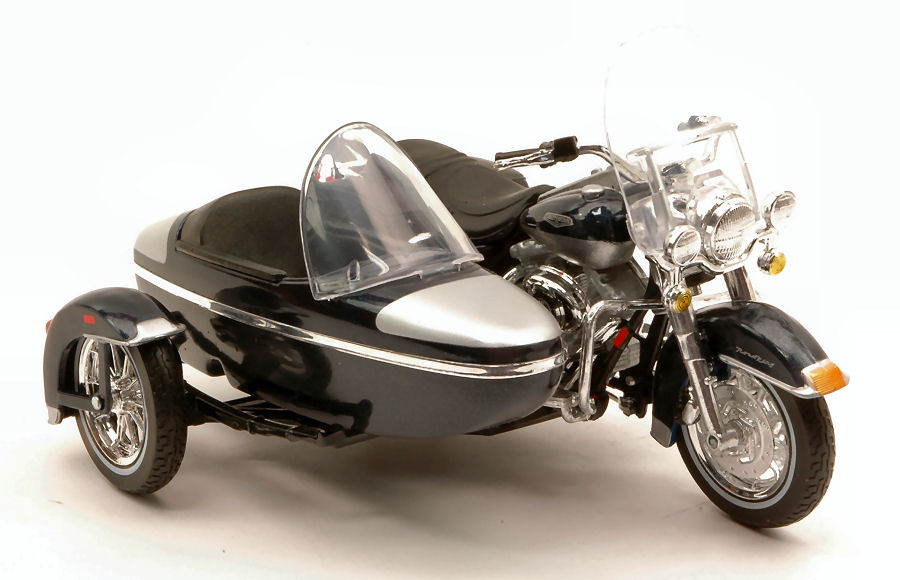 Maisto - HARLEY DAVIDSON 2001 FLHRC ROAD KING CLASSIC C/SIDECAR BLACK Maisto - HARLEY DAVIDSON 2001 FLHRC ROAD KING CLASSIC C/SIDECAR BLACK