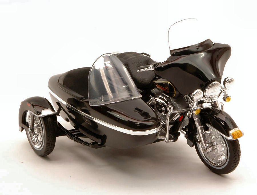 Maisto - HARLEY DAVIDSON 1998 FLHT ELECTRA GLIDE STANDARD C/SIDECAR Maisto - HARLEY DAVIDSON 1998 FLHT ELECTRA GLIDE STANDARD C/SIDECAR
