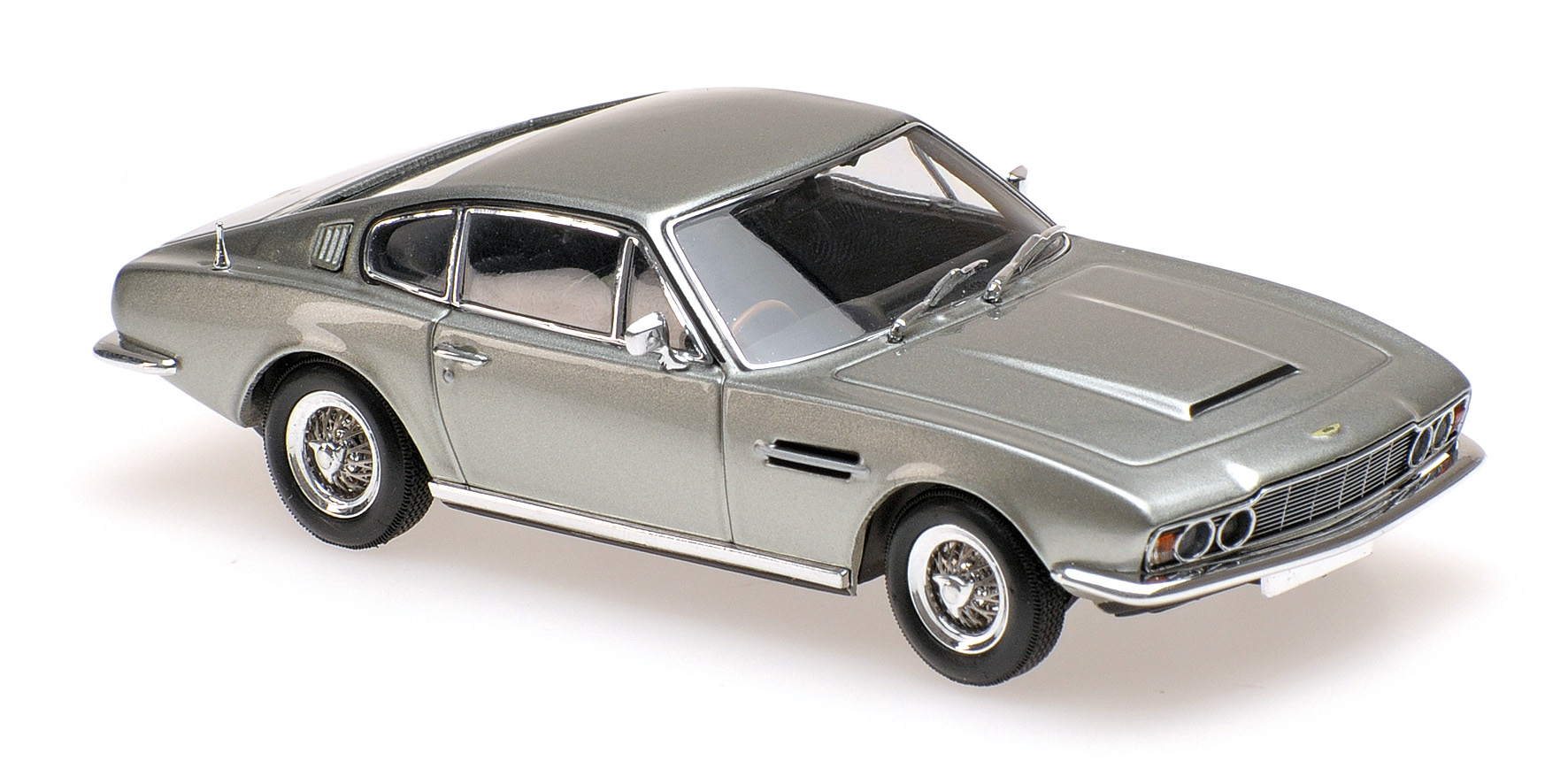 Maxichamps - ASTON MARTIN DBS - 1967 - SILVER METALLIC Maxichamps - ASTON MARTIN DBS - 1967 - SILVER METALLIC