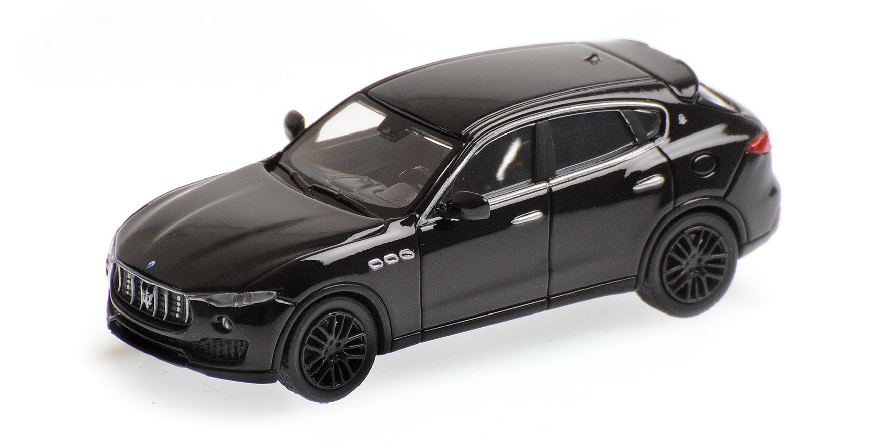 Minichamps - MASERATI LEVANTE - 2018 - BLACK Minichamps - MASERATI LEVANTE - 2018 - BLACK